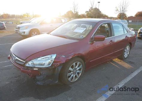 2006 Honda Accord 3.0 Ex z USA, uszkodzony, nr VIN 1HGCM66556A058682